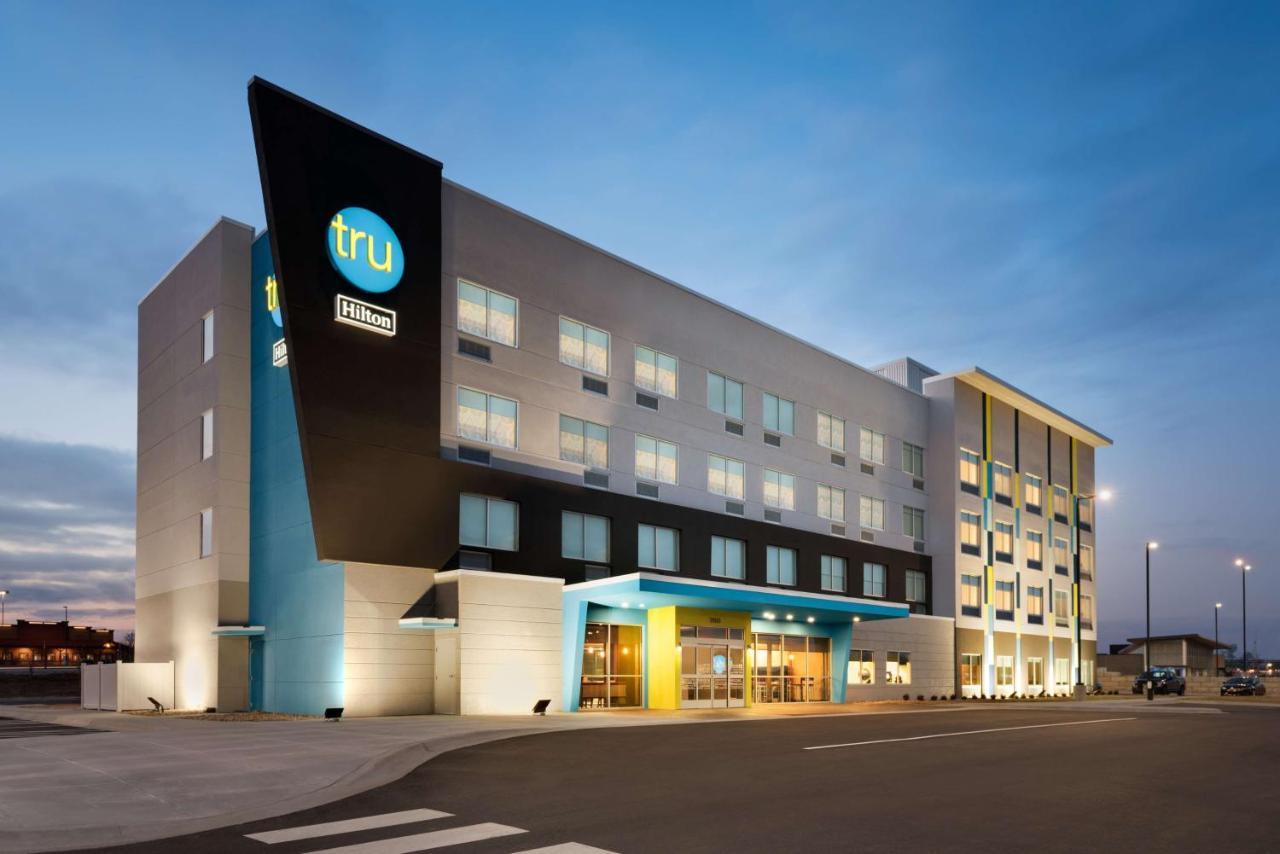 Tru By Hilton Cedar Rapids Westdale Hotel Exterior foto