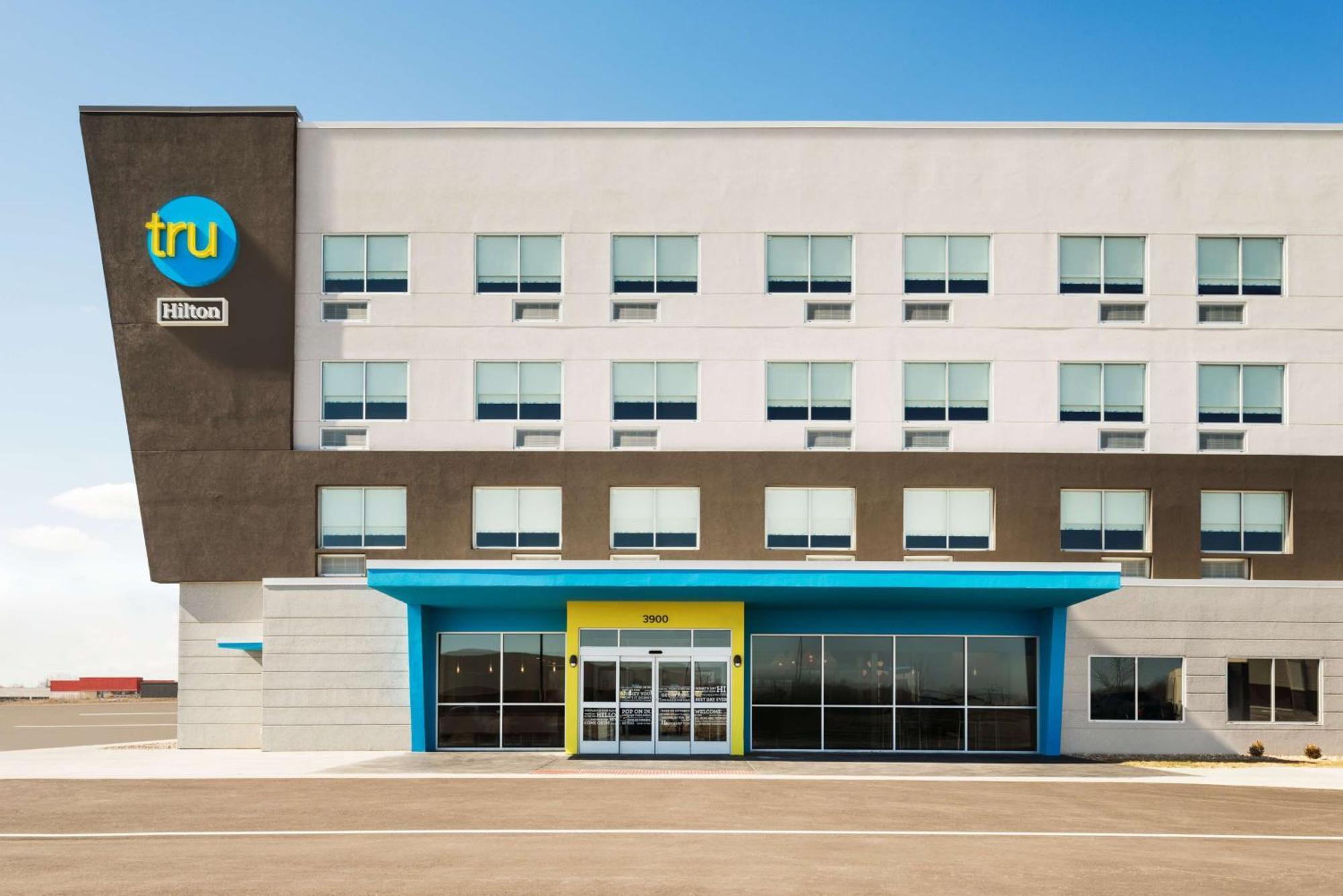 Tru By Hilton Cedar Rapids Westdale Hotel Exterior foto